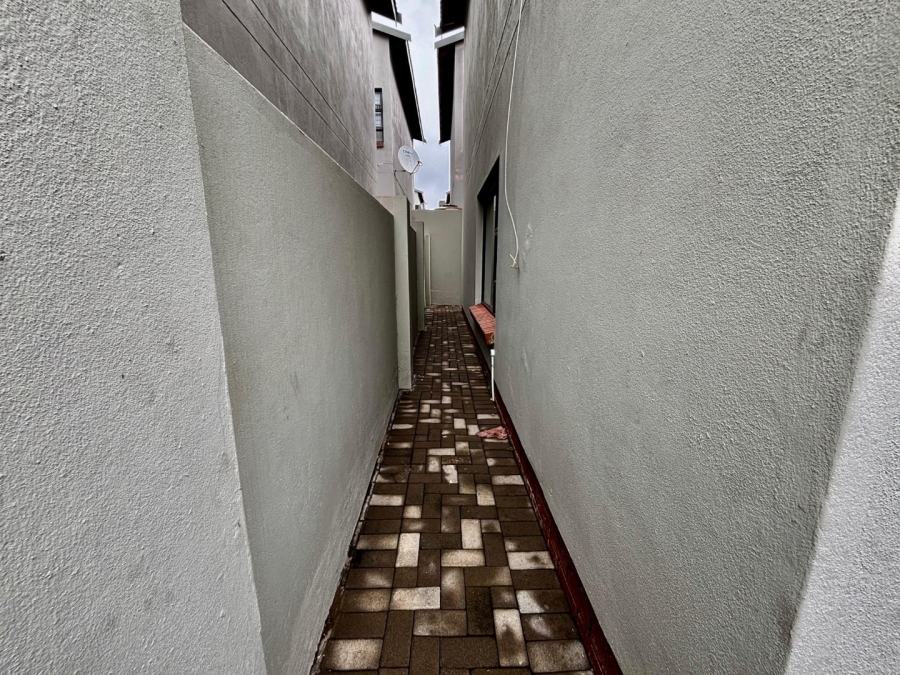 To Let 3 Bedroom Property for Rent in Waterkloof A H North West